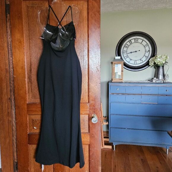 Commense Black Silky Mini Dress NWT Sz S Adjustable Straps Lined Elegant Fit - Picture 3 of 10